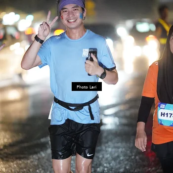 Runner Photo 7729111
