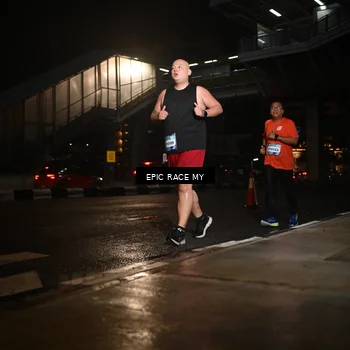 Runner Photo 7729115