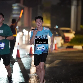 Runner Photo 7729123