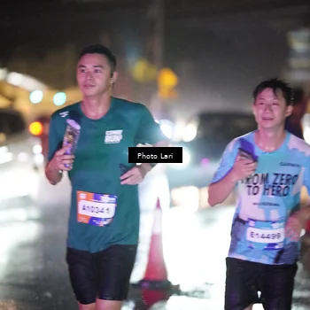 Runner Photo 7729129