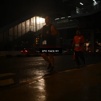 Runner Photo 7729134