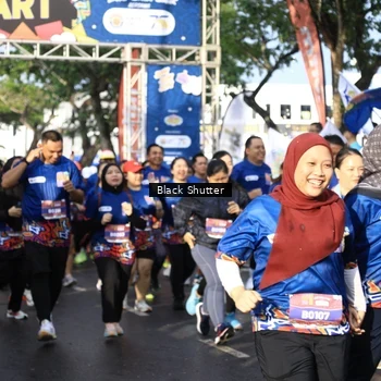 Runner Photo 7729139
