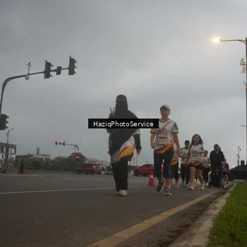 Runner Photo 7729143