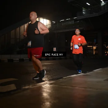 Runner Photo 7729149