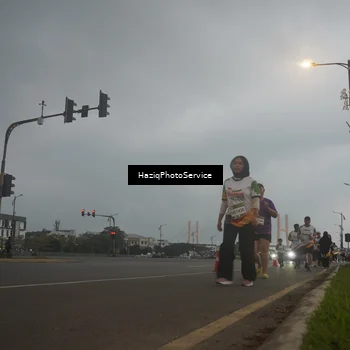 Runner Photo 7729151