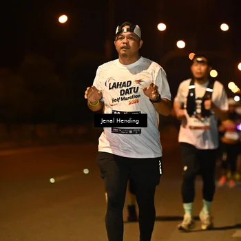 Runner Photo 7729153