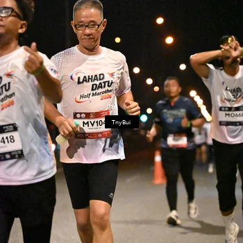Runner Photo 7729155