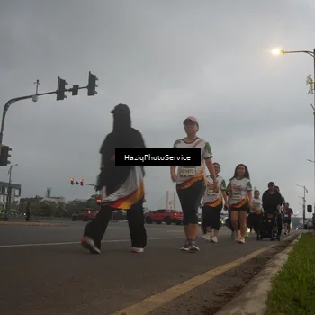 Runner Photo 7729179