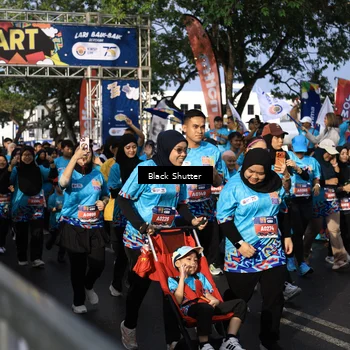 Runner Photo 7729191