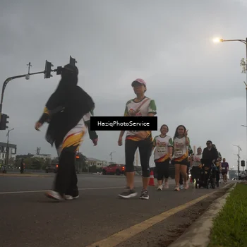 Runner Photo 7729196