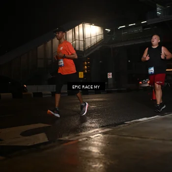 Runner Photo 7729199