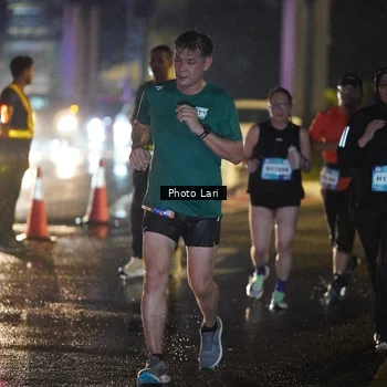 Runner Photo 7729200
