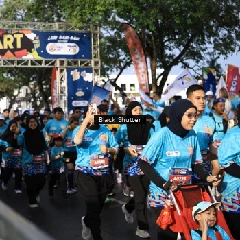 Runner Photo 7729210