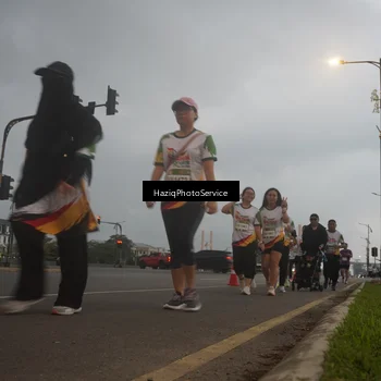 Runner Photo 7729213