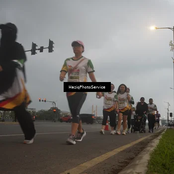 Runner Photo 7729219