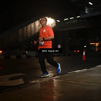 Runner Photo 7729224