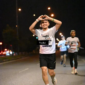 Runner Photo 7729245