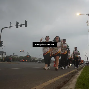 Runner Photo 7729249