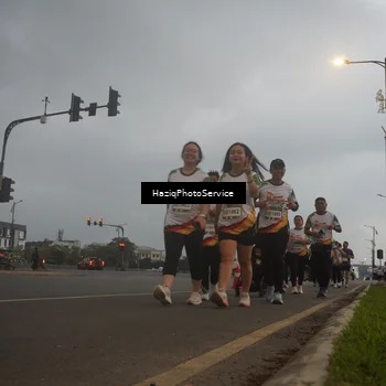 Runner Photo 7729270