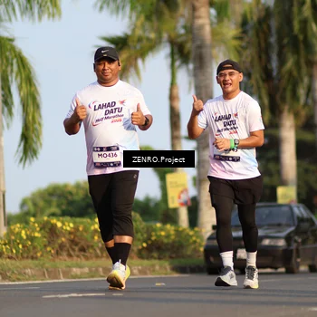 Runner Photo 7729277