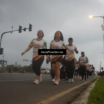 Runner Photo 7729304