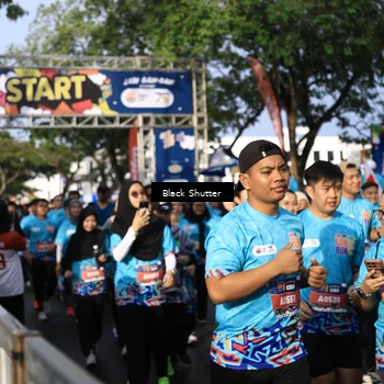 Runner Photo 7729311