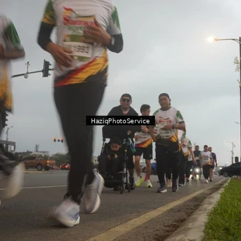 Runner Photo 7729321