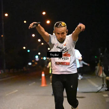 Runner Photo 7729332