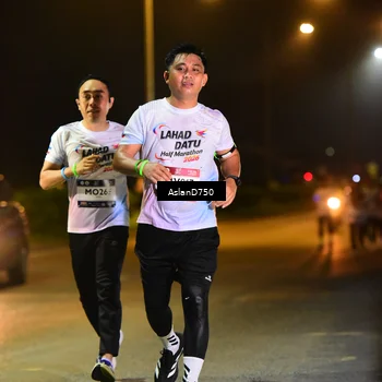 Runner Photo 7729374