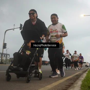 Runner Photo 7729384
