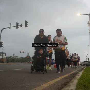 Runner Photo 7729385