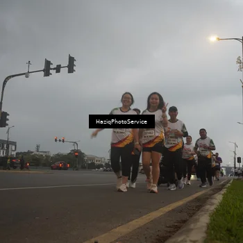 Runner Photo 7729410