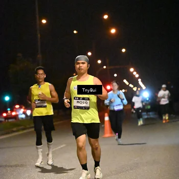 Runner Photo 7729476