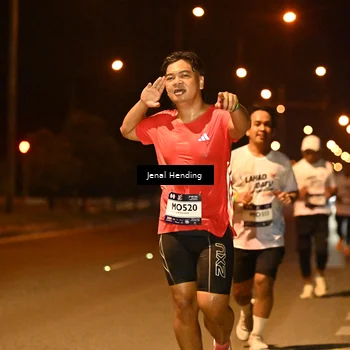 Runner Photo 7729497