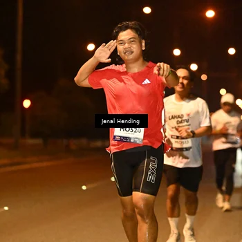 Runner Photo 7729530