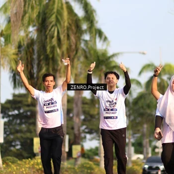 Runner Photo 7729553