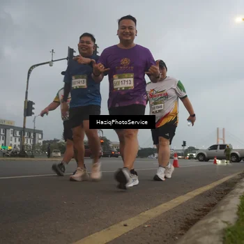 Runner Photo 7729556