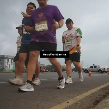 Runner Photo 7729579