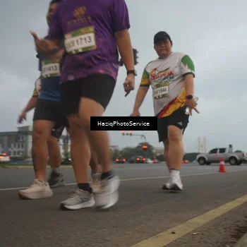 Runner Photo 7729582