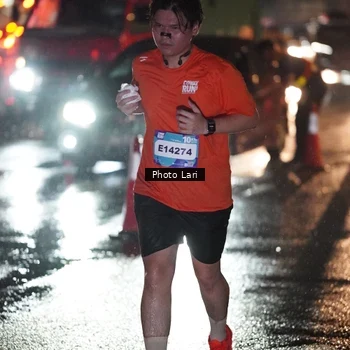 Runner Photo 7729598