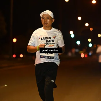 Runner Photo 7729601