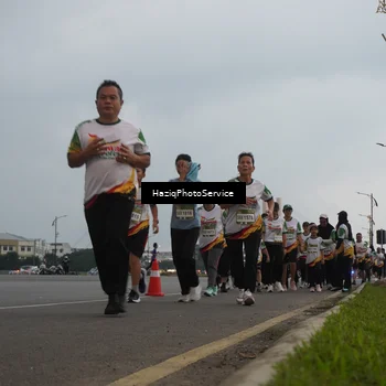 Runner Photo 7729688