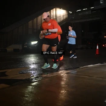 Runner Photo 7729765