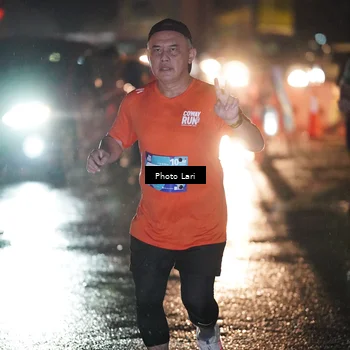 Runner Photo 7729787