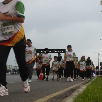 Runner Photo 7729792