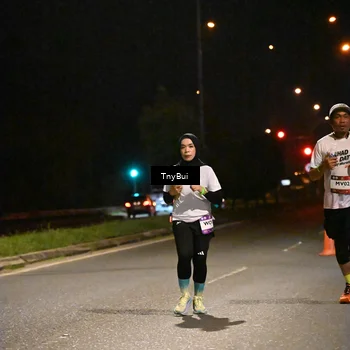 Runner Photo 7729810