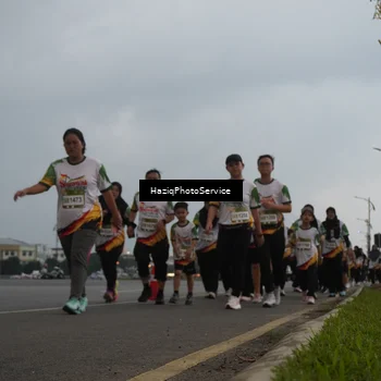 Runner Photo 7729812
