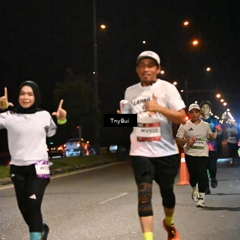 Runner Photo 7729816
