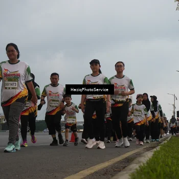 Runner Photo 7729828