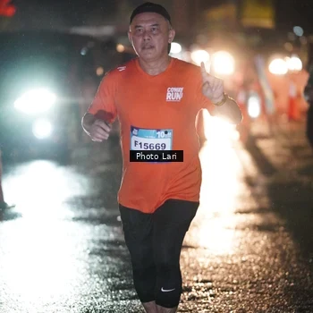 Runner Photo 7729840